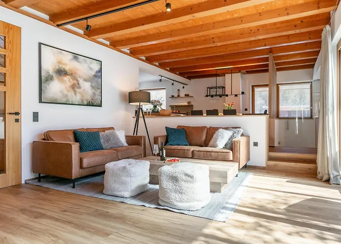 Im Wald Alpstuga Hopfgarten im Brixental